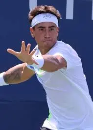 Francisco Comesaña: Un Talento Emergente nel Mondo dello Sport