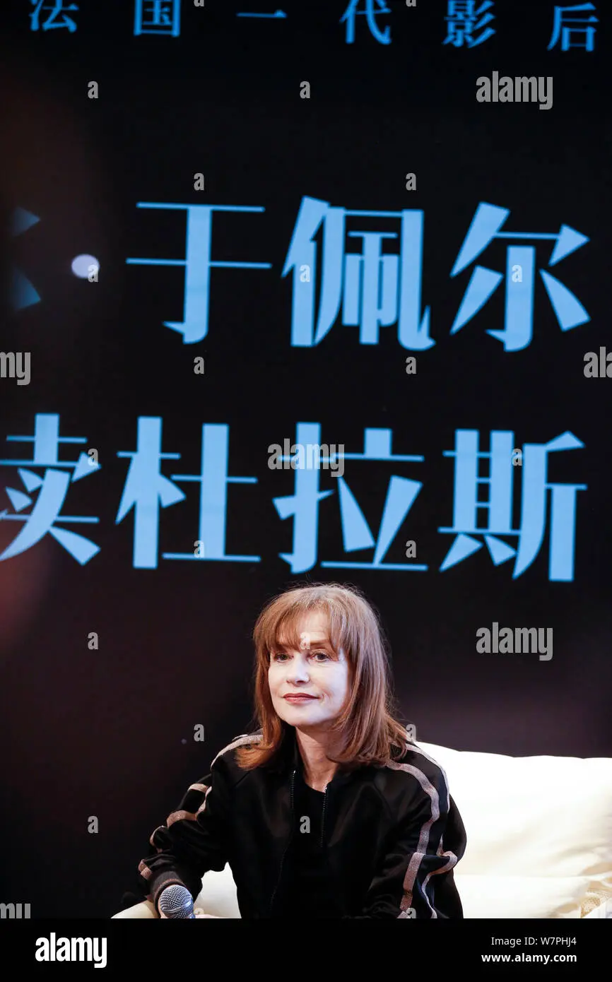 La straordinaria carriera di Isabelle Huppert image 1