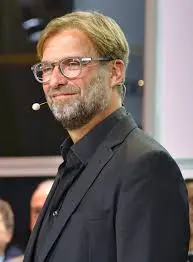 Jürgen Klopp: Il Rinnovamento del Calcio Moderno