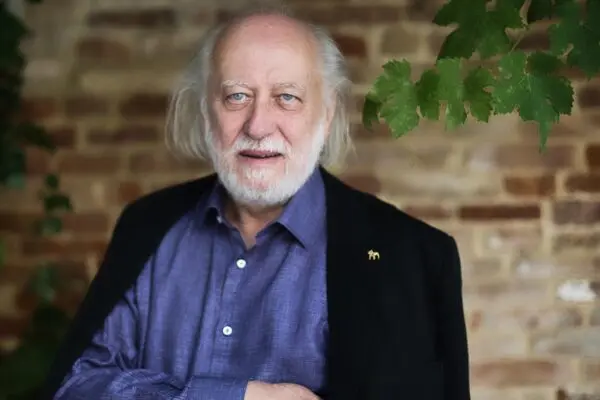 László Krasznahorkai: Un Maestro della Letteratura Contemporanea