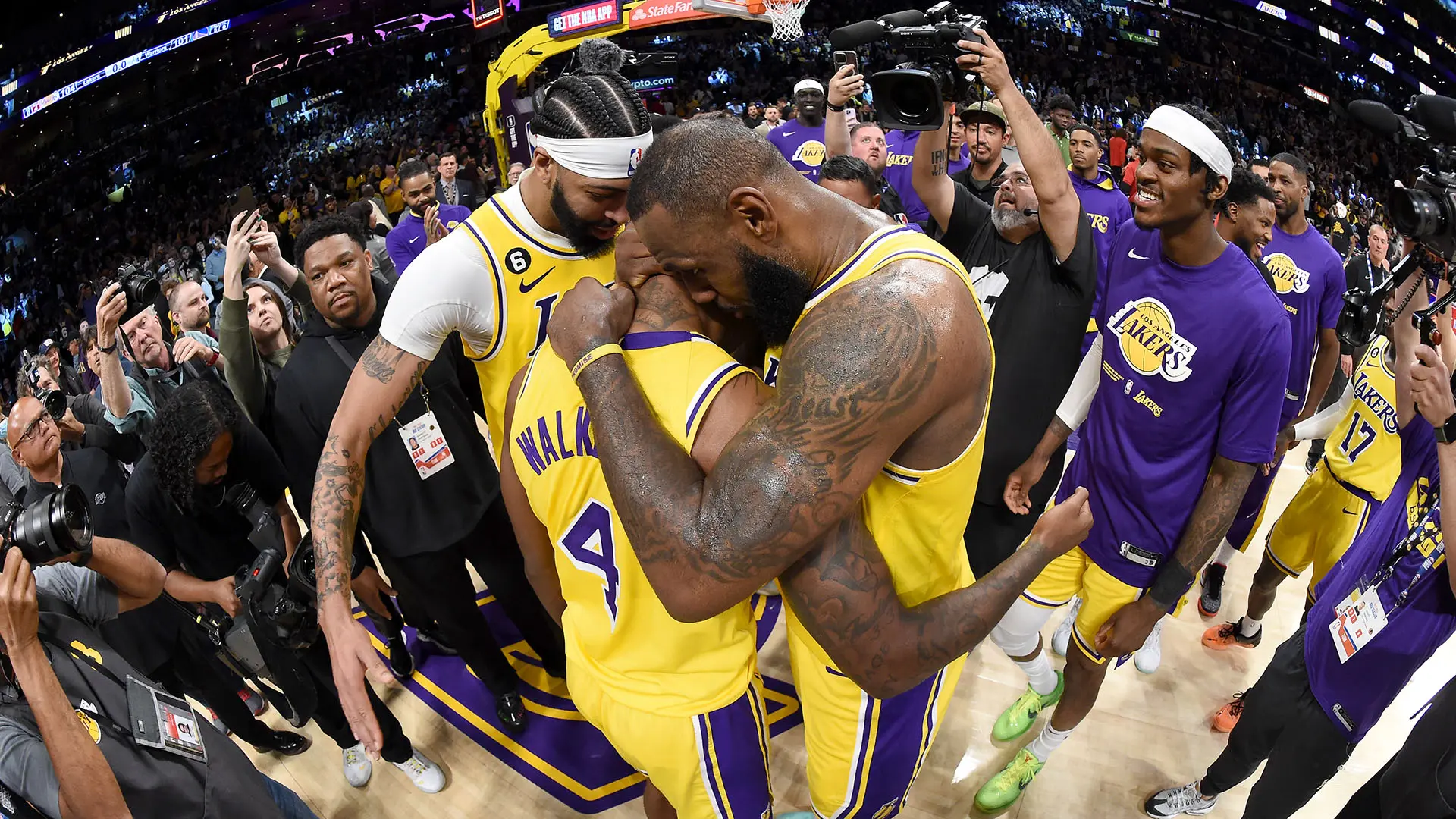 Lakers vs Warriors: Una Rivalità Iconica della NBA