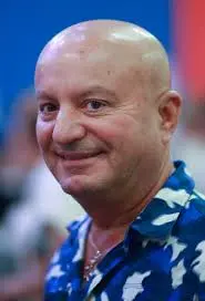Maurizio Ferrini: Un Pilastro del Popolo Italiano