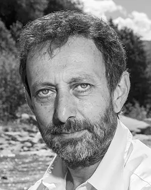 Michele Serra: La Voce della Letteratura e del Giornalismo Italiano