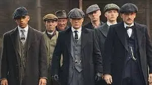 Peaky Blinders: Un Viaggio nel Mondo della Famiglia Shelby