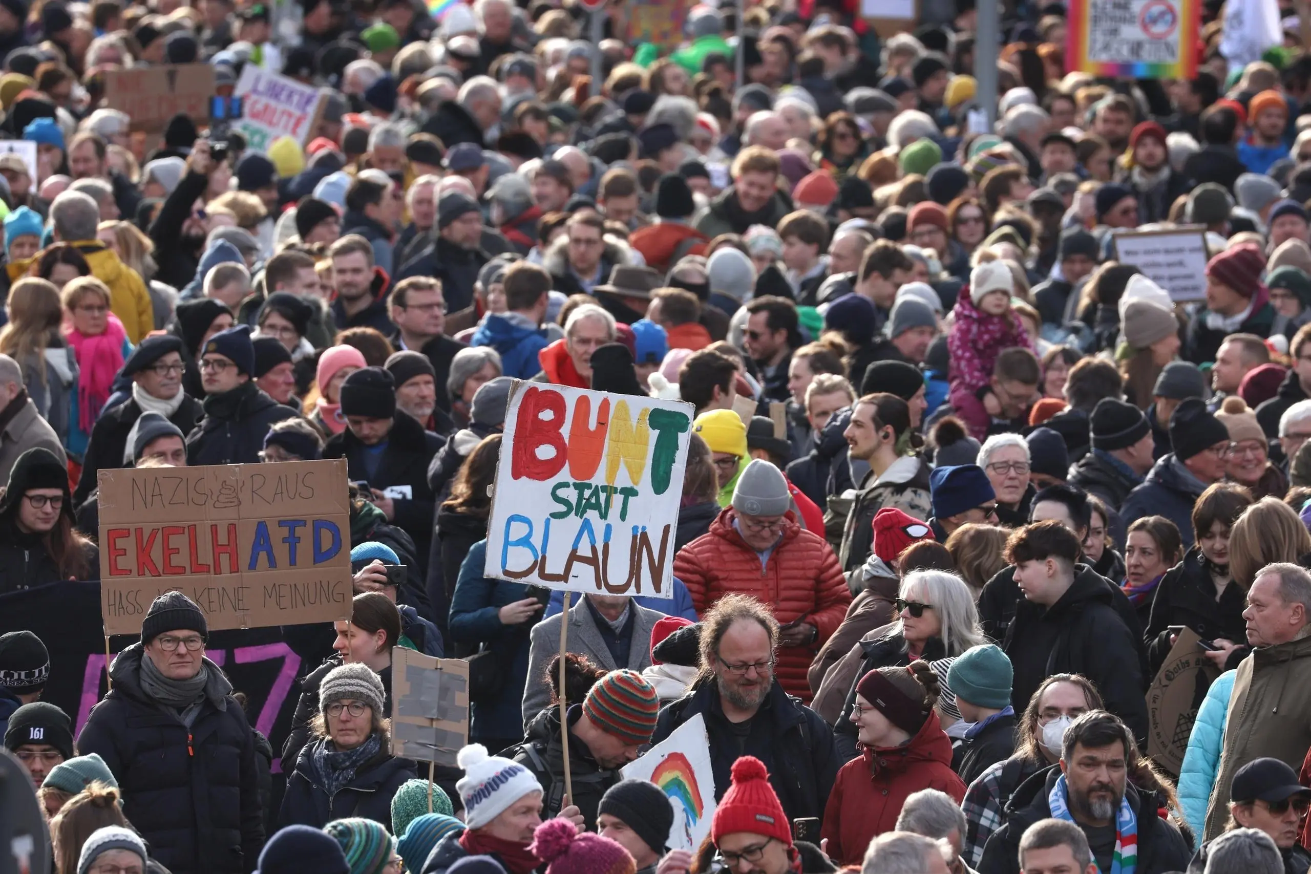 Il Fenomeno delle Proteste nel Mondo Attuale