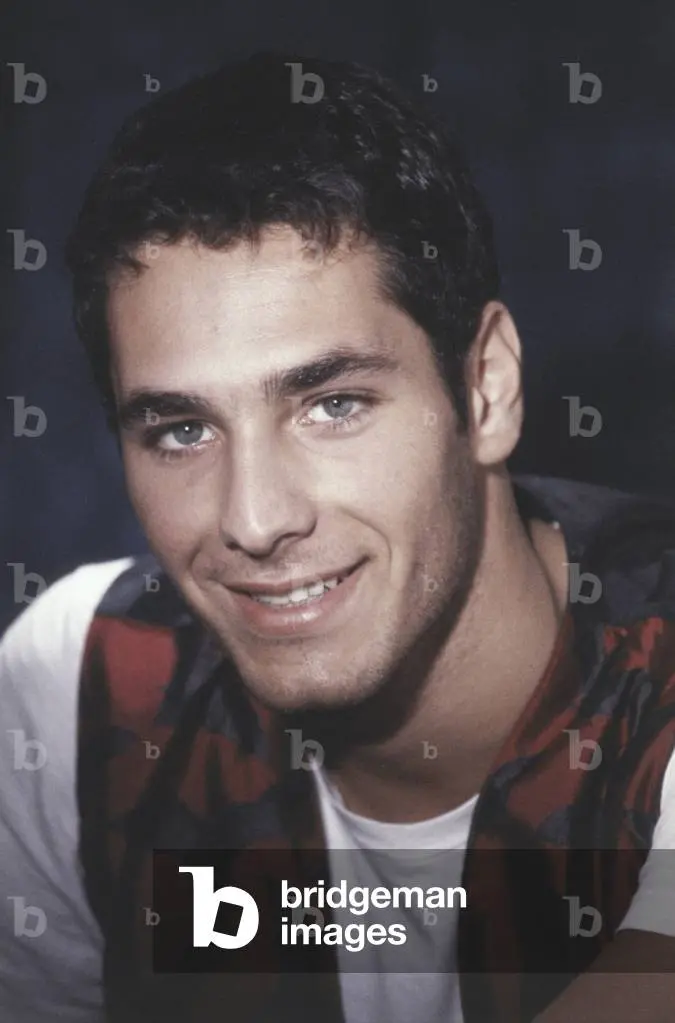 Raoul Bova: Un’icona del Cinema Italiano