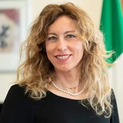 Stefani Lega e il suo impatto nel panorama contemporaneo image 1