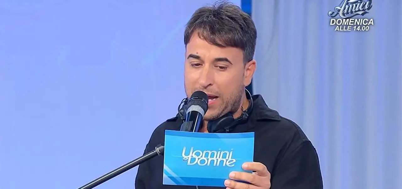 Tony: Il Protagonista di Uomini e Donne e le Sue Avventure