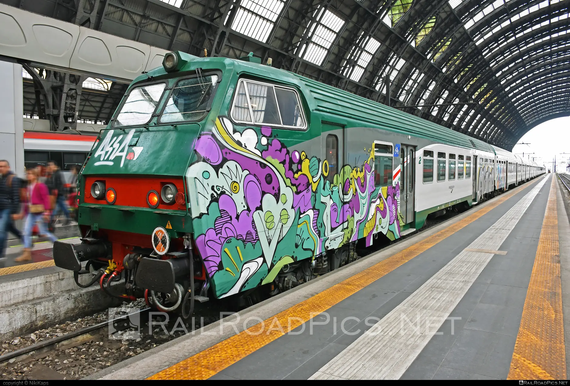 Trenord: Innovazioni e Sfide nel Trasporto Ferroviario Lombardo