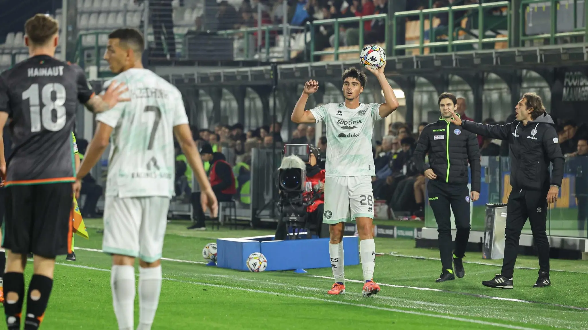 La Rivalità Calcistica tra Venezia e FC Südtirol image 1