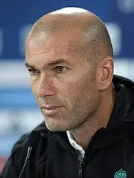 Zidane Allenatore Juventus: Una Possibilità in Evoluzione