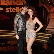 Andrea Delogu illumina Ballando con le stelle