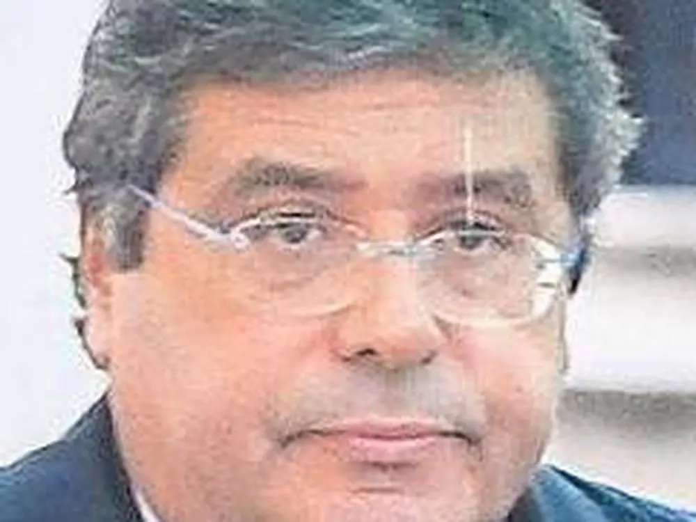 Salvatore Cuffaro: Una figura controversa torna alla ribalta