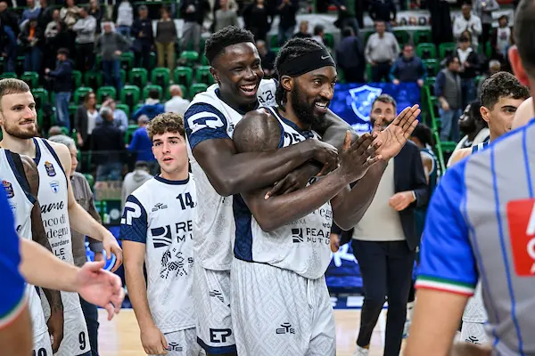 Dinamo Sassari e Cantù: Un Confronto Cruciale