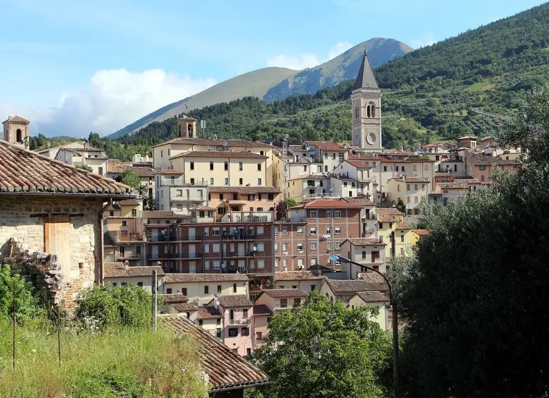 Gualdo Tadino: Un Viaggio nella Storia e Cultura Umbra