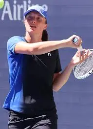Iga Świątek: La Nuova Stella del Tennis Femminile