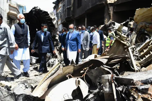 Karachi: La Megalopoli del Pakistan in Evoluzione