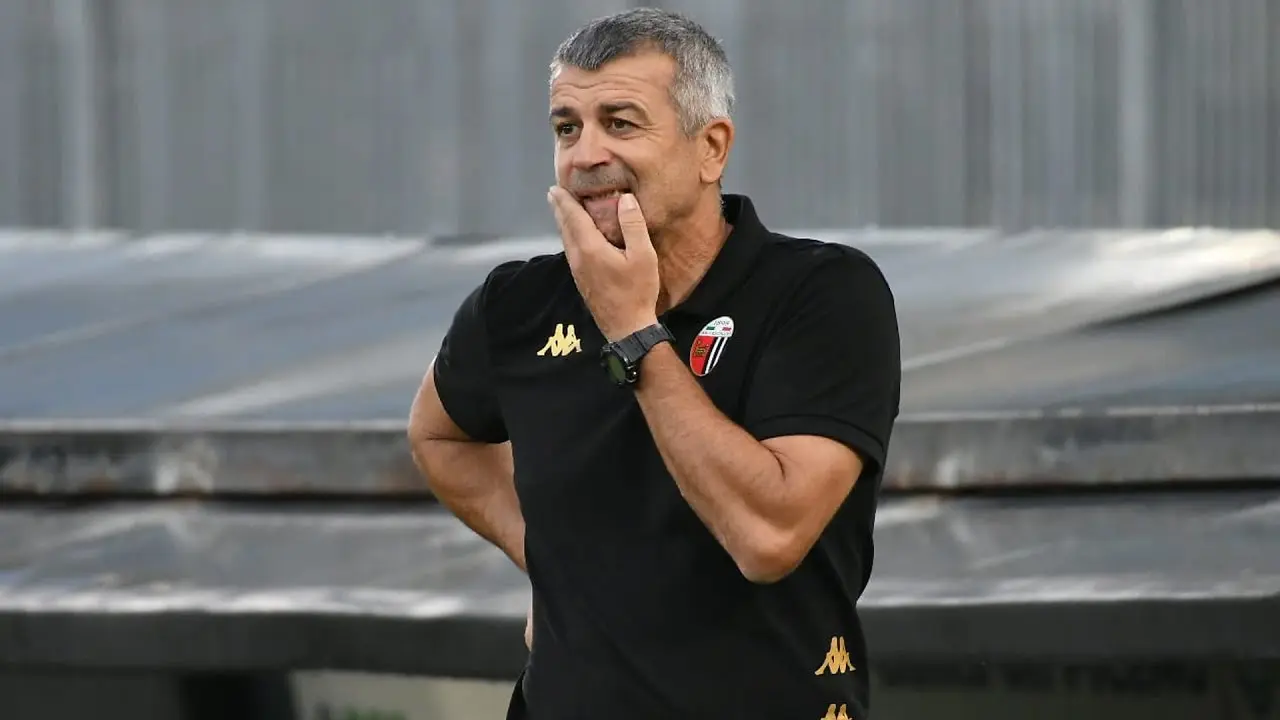 La Rivalità Calcistica tra Ravenna e Ascoli: Una Storia Viaggiata nel Tempo