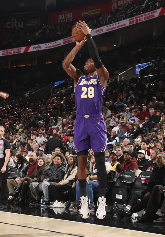 Analisi della partita Trail Blazers contro Lakers nella stagione NBA 2023 image 1