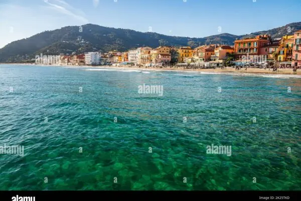 Alassio: Un tesoro della Riviera Ligure