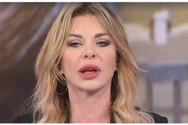 Alba Parietti: Icona della Televisione Italiana