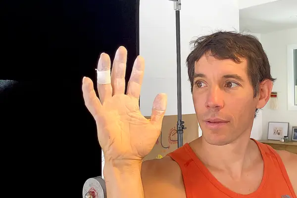 La straordinaria carriera di Alex Honnold nell’arrampicata libera