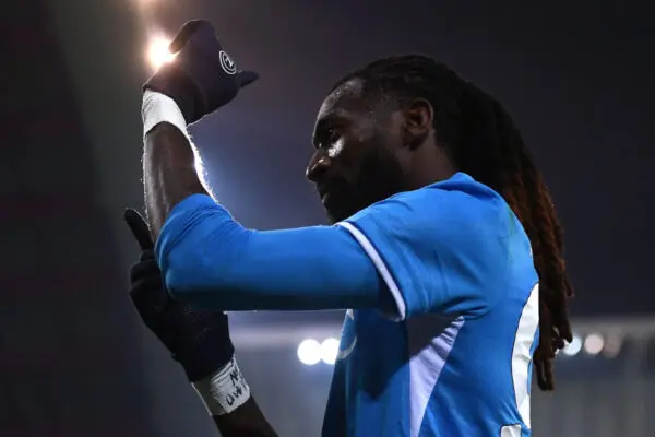 André-Frank Zambo Anguissa: Eroe sul Campo di Gioco