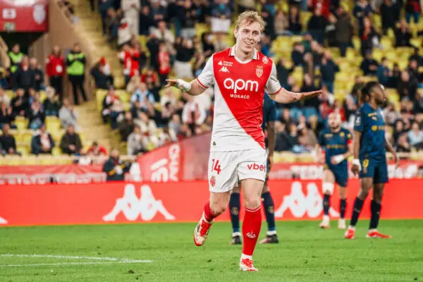 Scopri Biereth: La Giovane Stella del Calcio