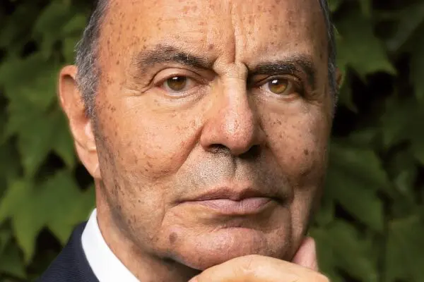 La Carriera e l’Influenza di Bruno Vespa nel Giornalismo Italiano