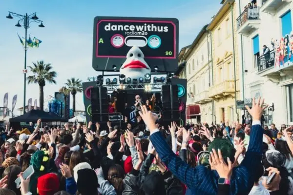 Carnevale di Viareggio 2026: Tradizione e Innovazione