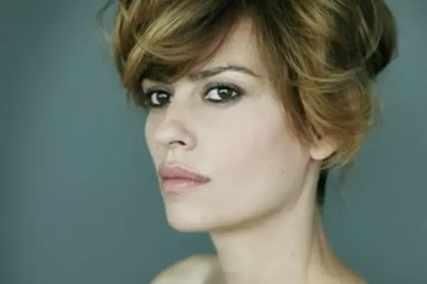 Claudia Pandolfi: Dalla Televisione al Cinema