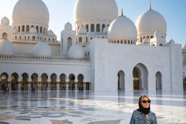 Emirati Arabi Uniti: Innovazioni e Crescita Economica