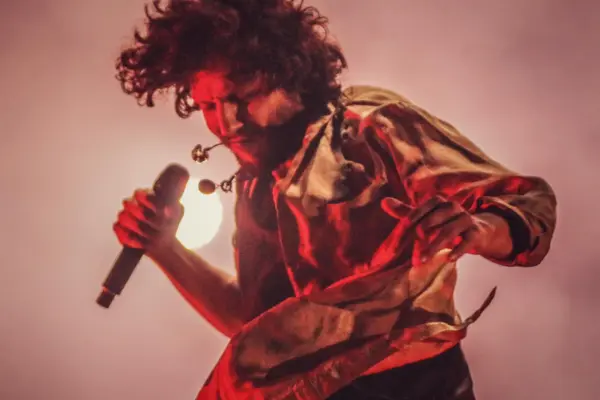 Ermal Meta: Un Ritorno Trionfale nella Musica Italiana