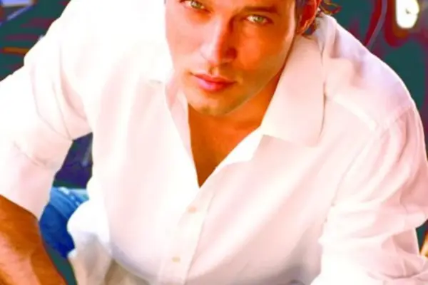 Gabriel Garko e il Suo Impatto nel Cinema Italiano image 1