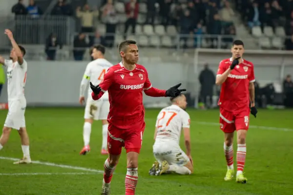 Hermannstadt vs Dinamo București: Un Match Decisivo