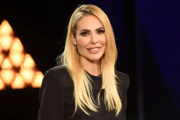 Ilary Blasi: Icona della Televisione Italiana