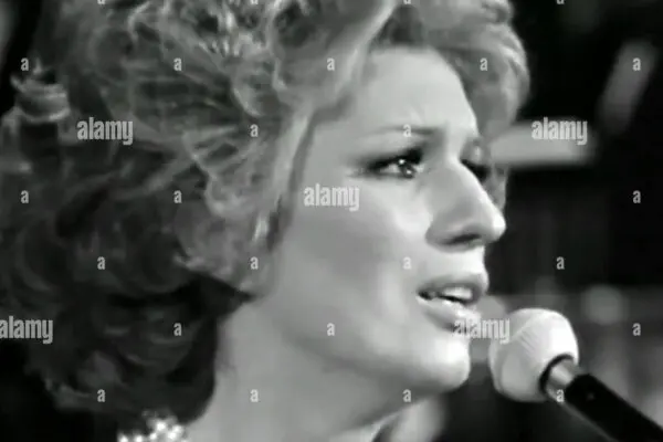 Iva Zanicchi: Una Leggenda della Musica Italiana