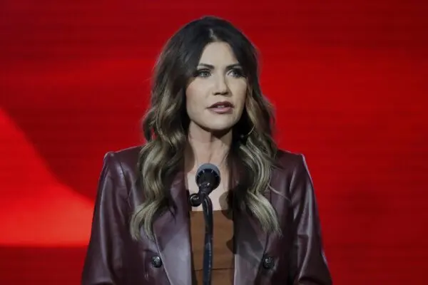 Kristi Noem: La Governatrice che Rivoluziona il Dakota del Sud