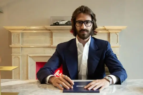 Leonardo Maria Del Vecchio: Un’icona dell’industria dell’ottica