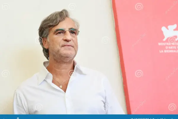 Max Tortora: Un Icona della Comicità Italiana