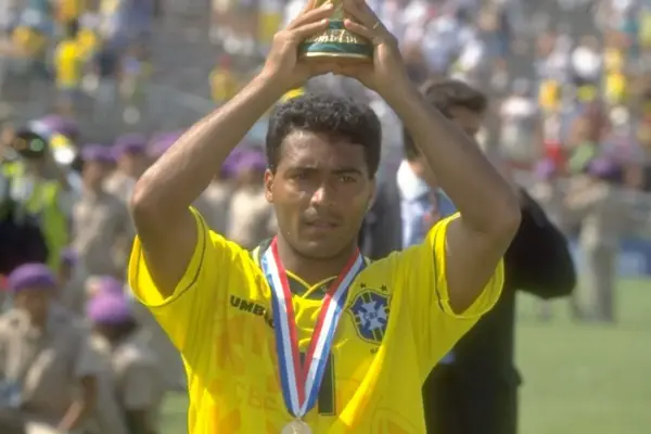 La Vita e l’Eredità di Pelé, il Re del Calcio