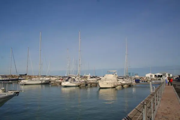 Esplorando San Vincenzo: Luoghi e Attrazioni Imperdibili