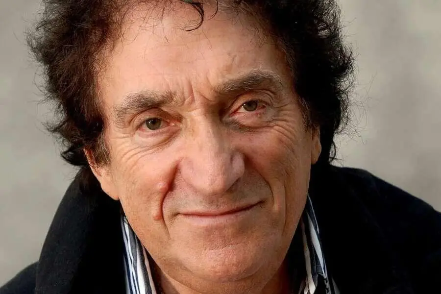 La Vita e la Carriera di Tony Dallara