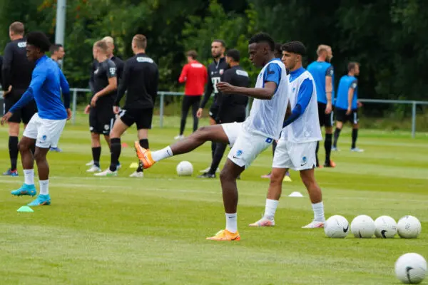 La Rivalità Calcistica tra Utrecht e Genk: Un’Analisi Dettagliata