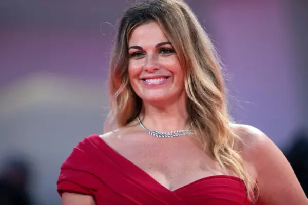 Vanessa Incontrada: Dalla Televisione al Cuore degli Italiani