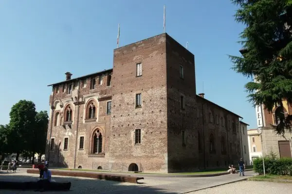 Abbiategrasso: Un tesoro nascosto della Lombardia