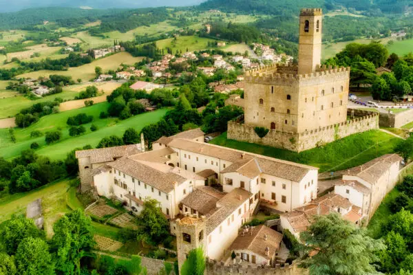 Esplorando Bibbiena: Natura e Cultura in Toscana