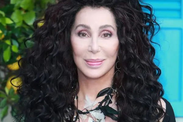 Cher: Un’Icona della Musica e della Cultura Pop