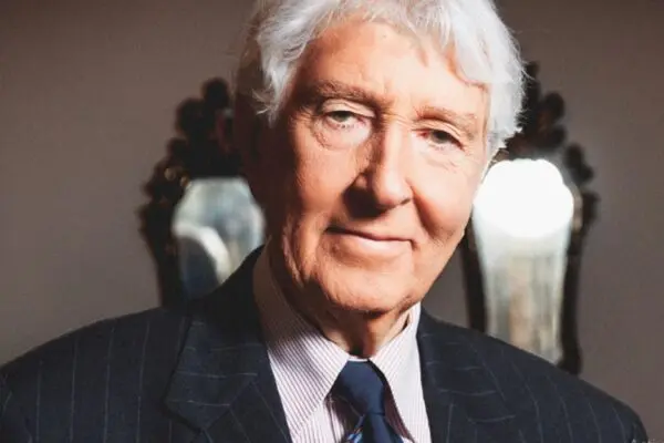 Il contributo di Corrado Augias alla cultura italiana image 1