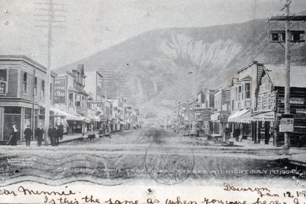 Dawson Creek: Un Centro di Significato Storico e Culturale